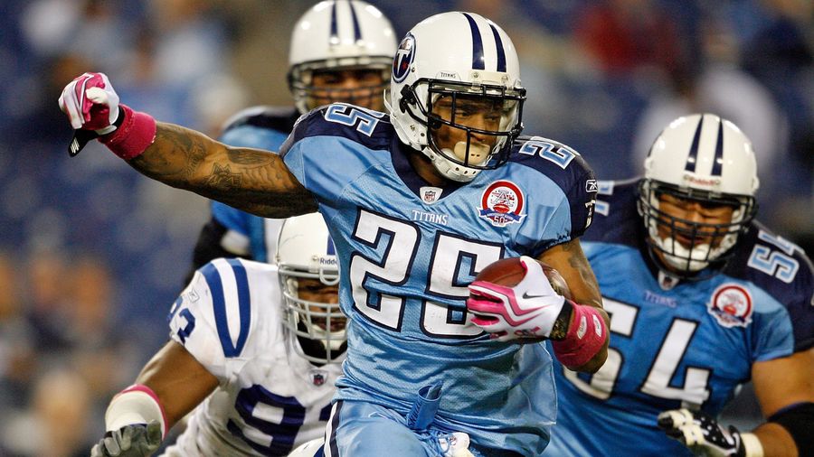 LenDale White Estimates He&#39;s Suffered 20-30 Concussions