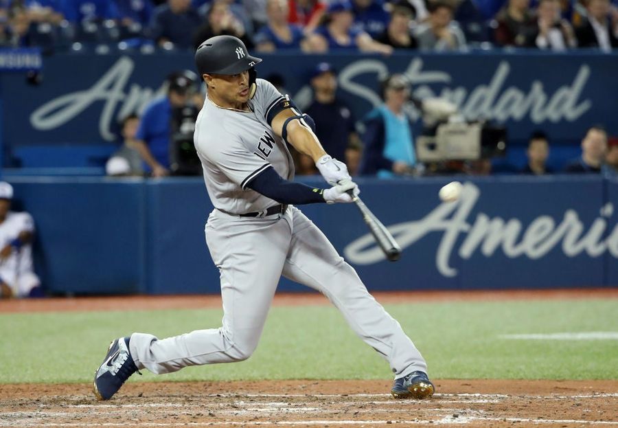 Of Course Giancarlo Stanton Can Still Bash Gargantuan Dongs