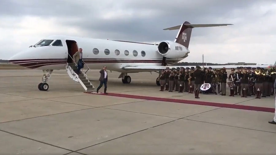 Texas A&amp;M Rolls Out Actual Red Carpet To Welcome Jimbo Fisher