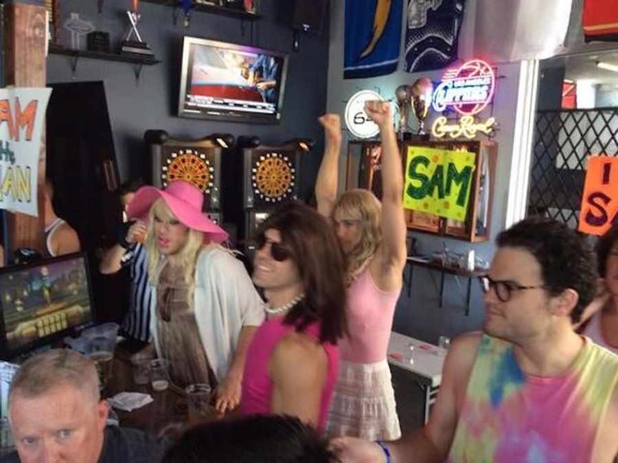 Gay Sports Bar Hosts Michael Sam Draft Party