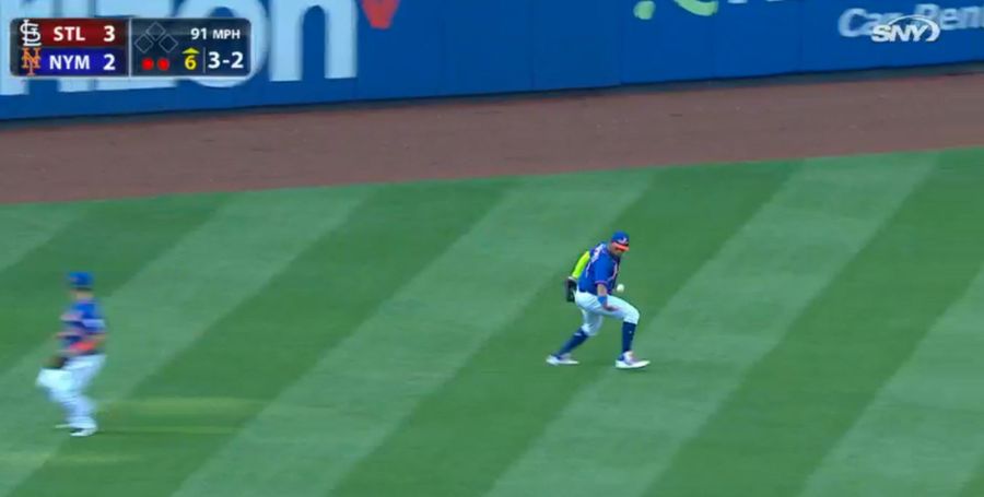 Yoenis Cespedes Drops Routine Catch In Order To Make Spectacular Catch