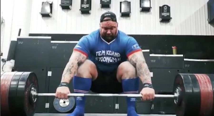 Hafþór Björnsson<em></em> Deadlifted 1,000 Pounds While His Rowdy Pals Went Wild