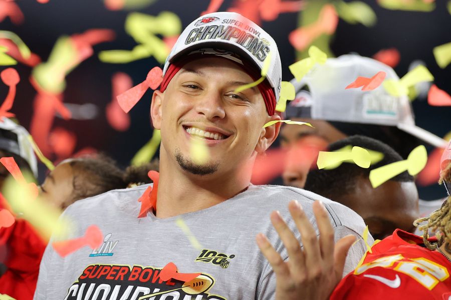Mahomes Messed Up On Contract