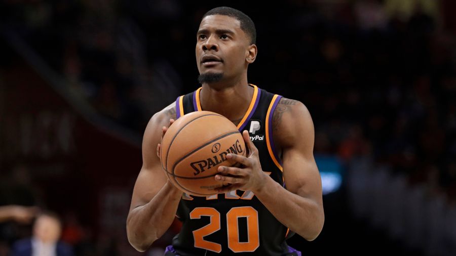 Suns Fans Wait Hours For Josh Jackson But Instead Get Free Beer, Which Is Way Better
