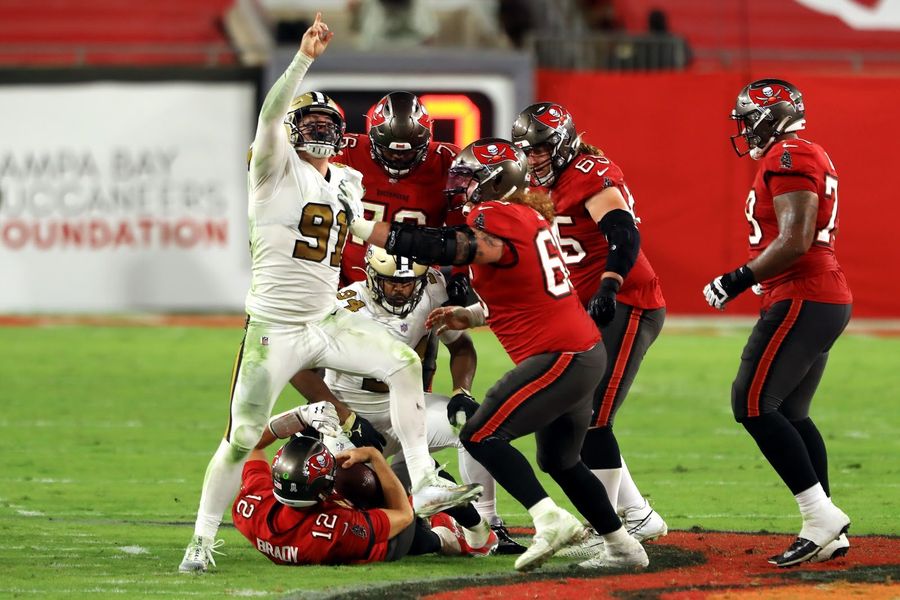Saints beat up Bucs, steal their lunch money, and take their girl on national TV