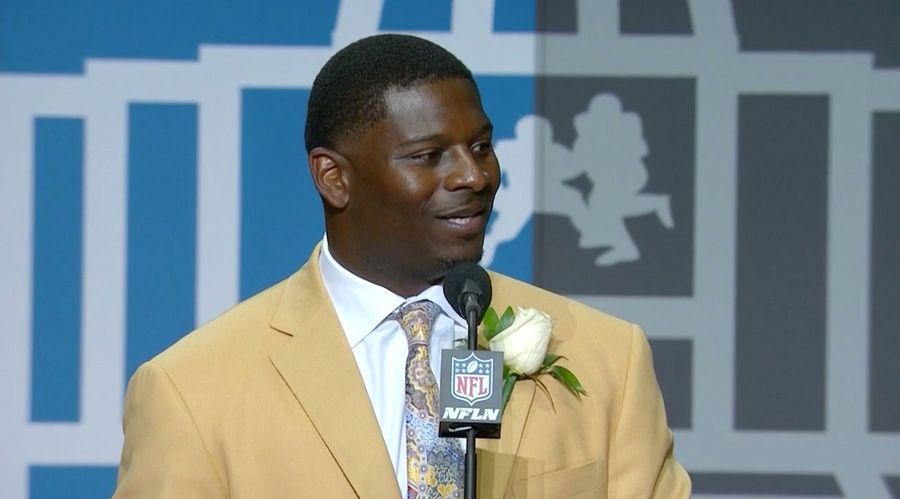 Check Out LaDainian Tomlinson&#39;s Moving Hall Of Fame Induction Speech