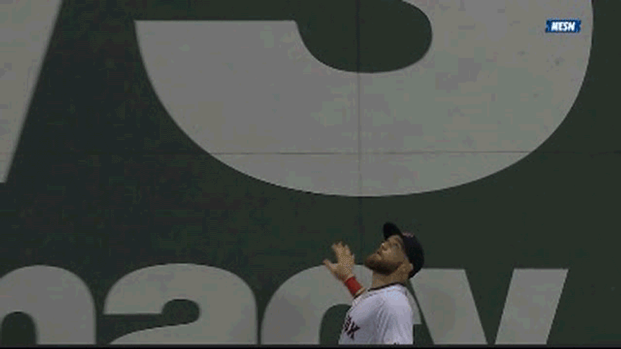 Jonny Gomes Takes Ball To The Face, Still Earns Outfield Assist