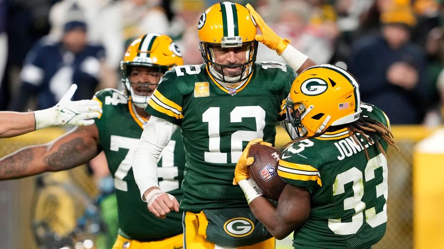 Aaron Rodgers, Green Bay look to continue good fortune with King Henry marching into town