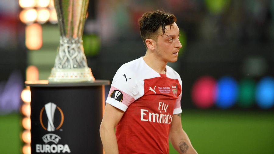 Mesut Özil Has Become Arsenal&#39;s Most Expensive Liability