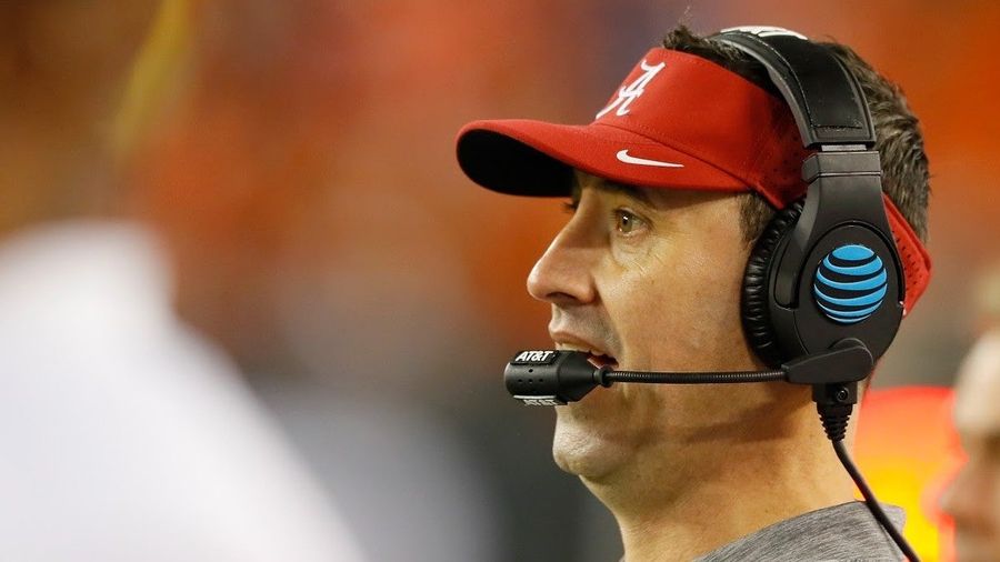 Texas Longhorns, bereft of big ideas, get hooked on big name mediocrity in Sarkisian