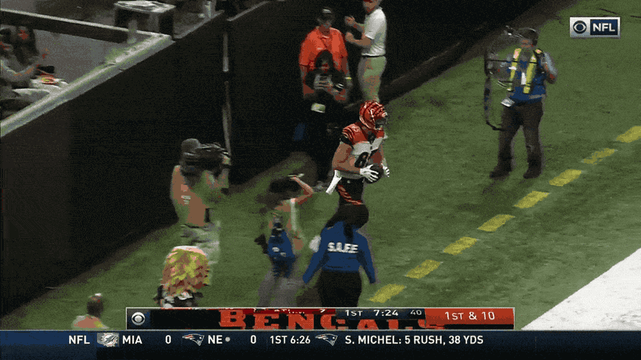 Tyler Eifert Scored A Touchdown And Chugged A Beer