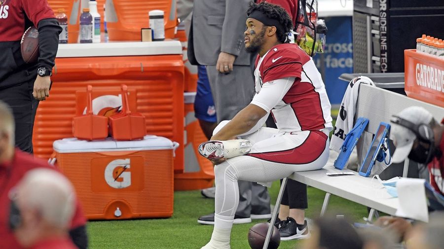 Cardinals fumble playoff berth, NFC East ends season just like it started, and Titans almost cough up AFC South like a cigar smoker