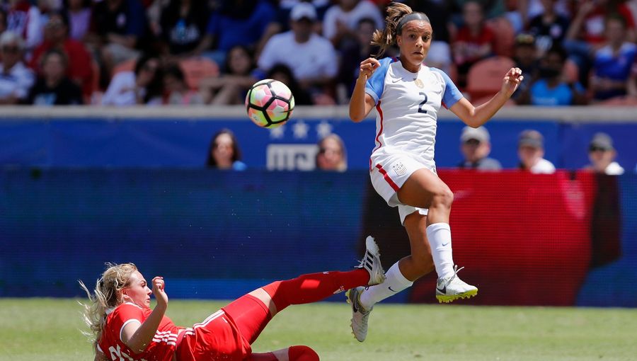 18-Year-Old Soccer Star Mallory Pugh Is Leaving UCLA To Turn Pro