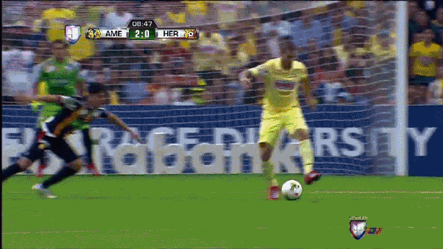 Darío Benedetto Beats Keeper With Beautiful Curler From 25 Yards Out