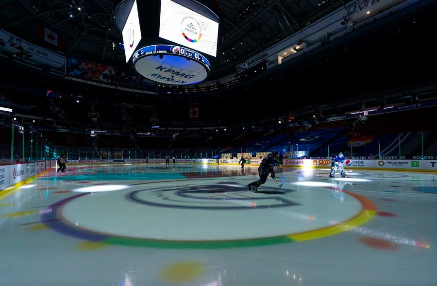 Vancouver Canucks in full-blown COVID crisis with more than 20 players, coaches on protocol list (Updated)