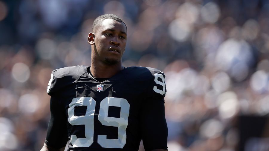 Aldon Smith Accused Of Biting Woman In Domestic-Violence Incident [Update] <em></em>