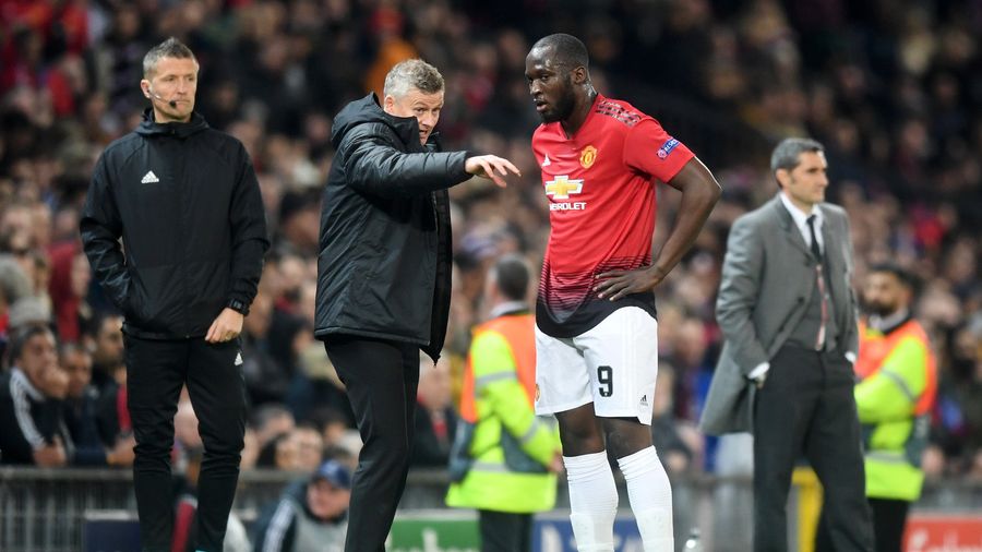Report: Manchester United Manager Reamed Out Romelu Lukaku For Exposing That Luke Shaw Is Slow
