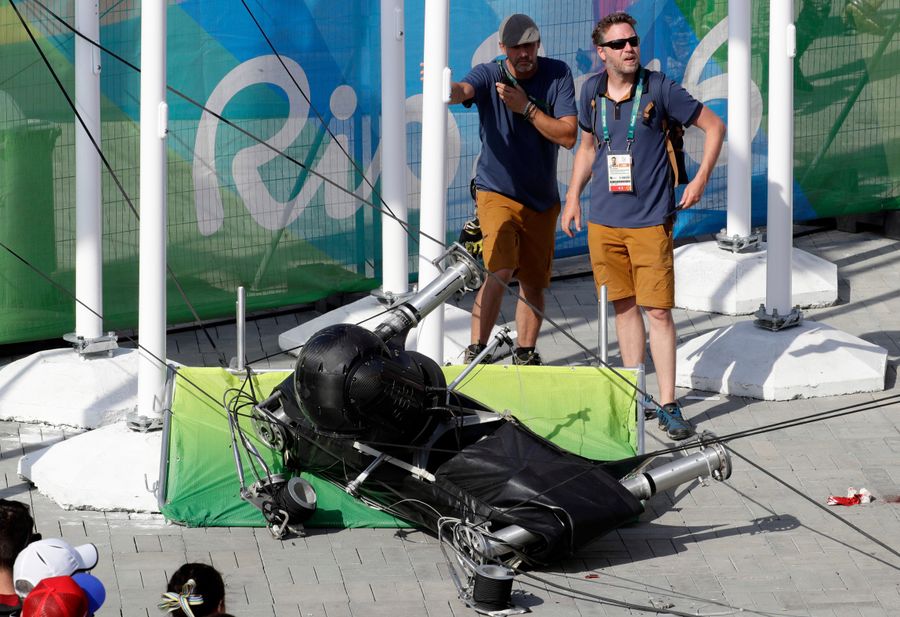 Giant Camera Falls In Olympic Park, Injures Bystanders