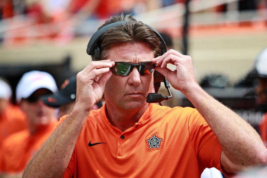 Oklahoma State's Mike Gundy Is Ready To Endanger Students & Players Because He Stupidly Thinks COVID-19 Is Like The Flu