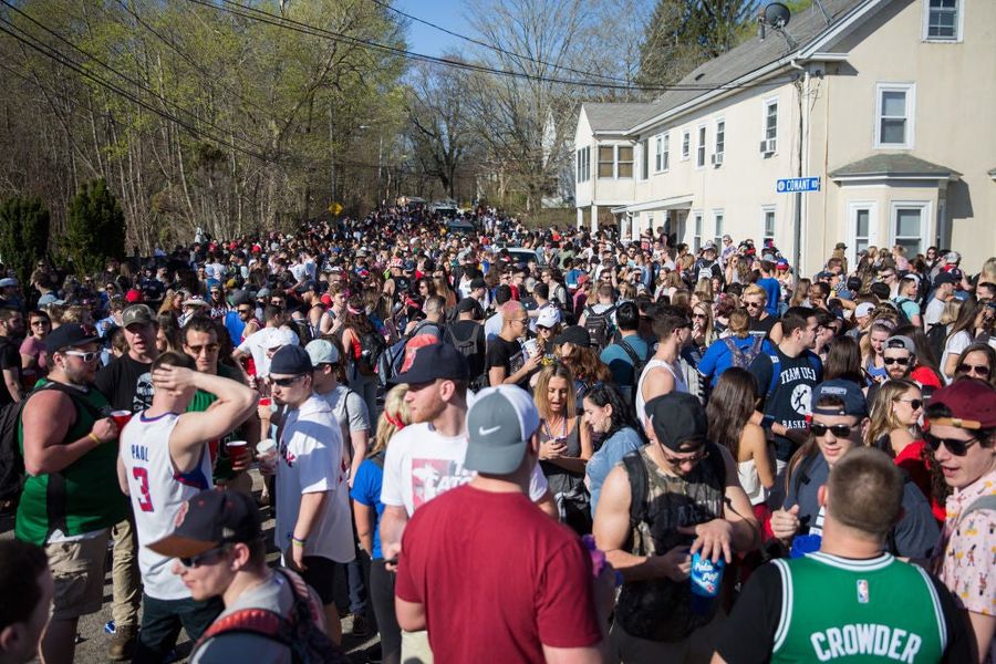Patriots Fan&#39;s Heat Check Goes Wrong