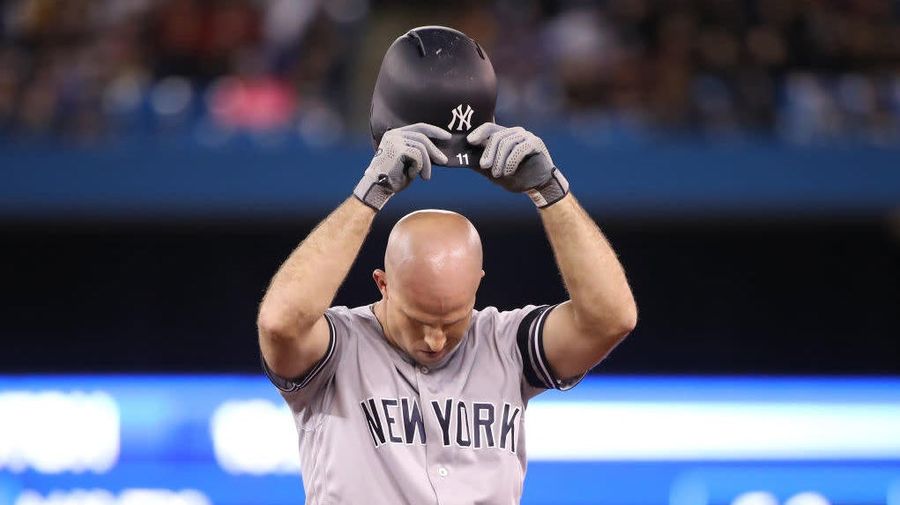 Look At This Dumb Shit Brett Gardner Did To Himself