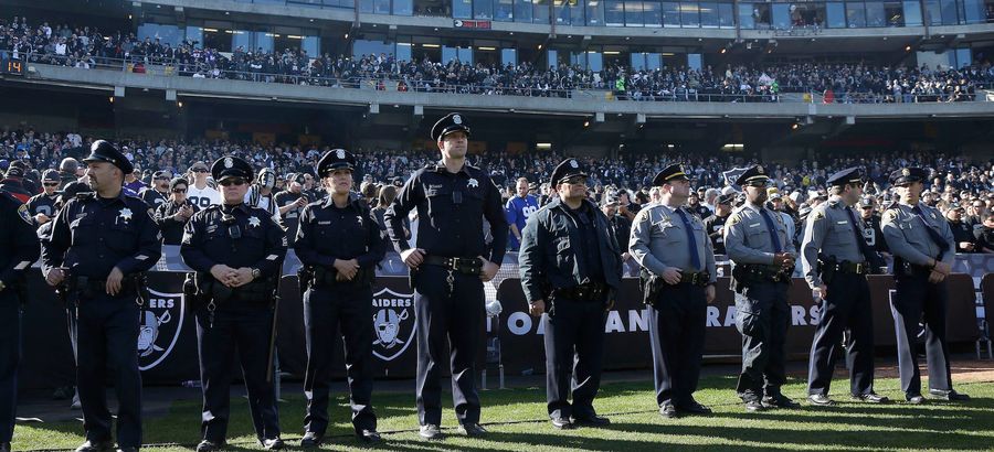 Off-Duty Cops Really Want To Bring Their Guns Into NFL Stadiums