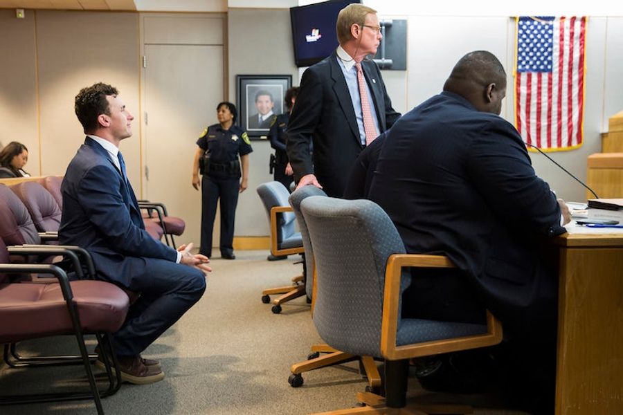 Johnny Manziel&#39;s Lawyer Withdraws From Case After Accidental Text To AP