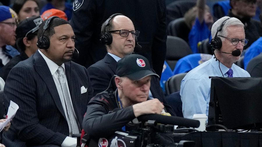 ESPN breaks up its broadcast superteam-in-slacks as Jeff Van Gundy enters NBA free agency