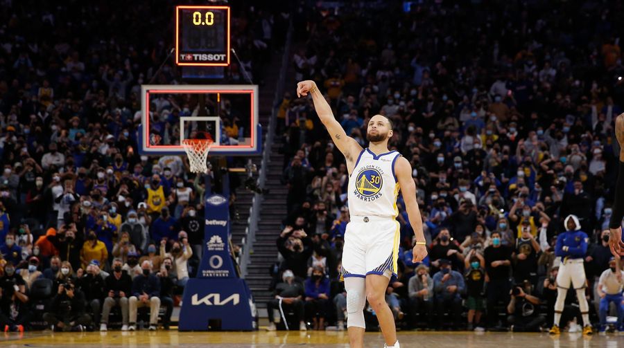 Curry’s first buzzer beater, Irving’s ‘breakthrough’ game, and more from a busy NBA Friday