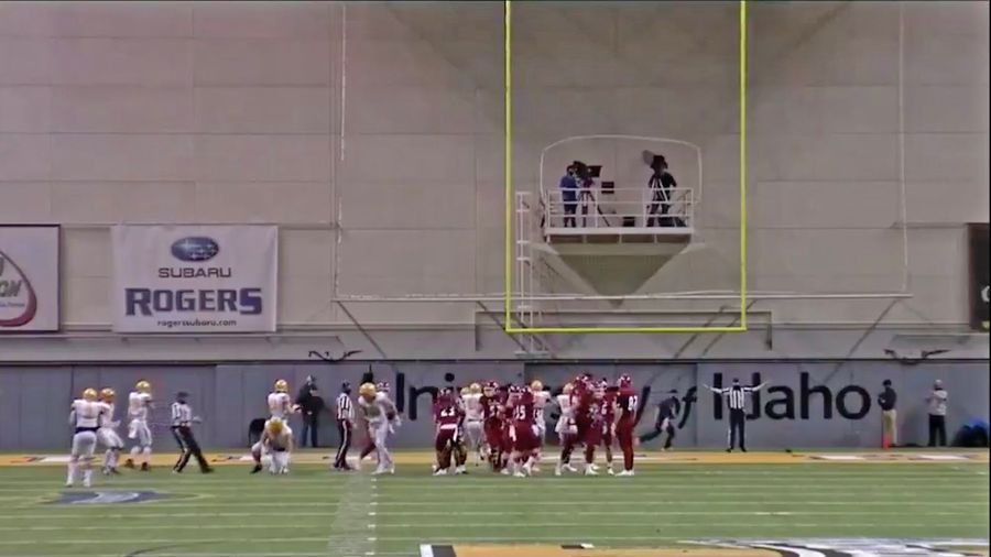 Idaho wins game with help from its farkakt stadium