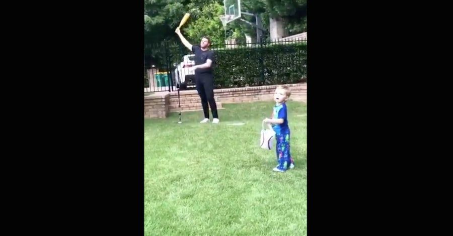 Freddie Freeman Crushes A Towering Tater Off His Own Child