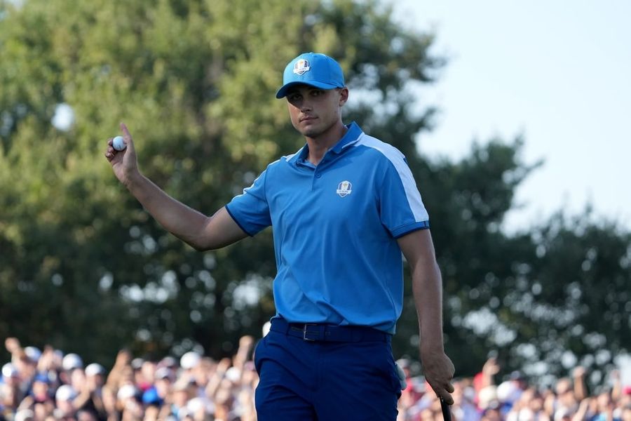 Ludvig Aberg maintains 1-shot lead at RSM Classic