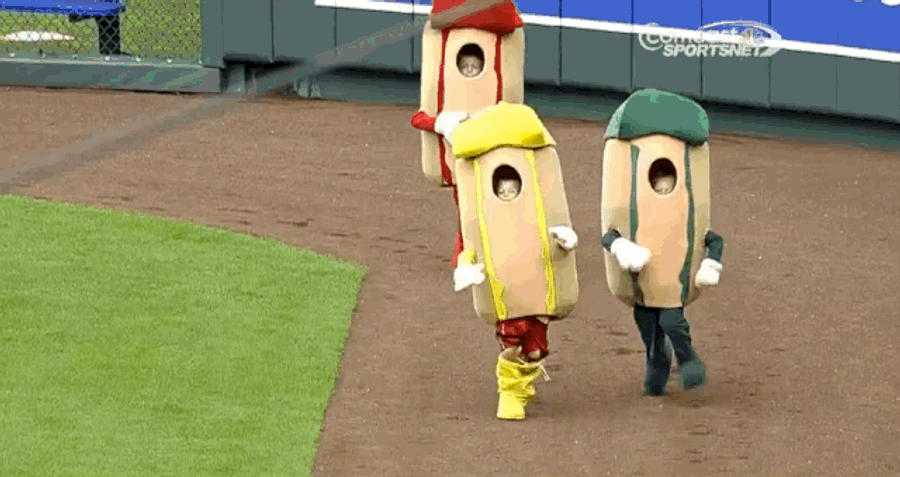 Kid Eats It In Royals Hot Dog Derby Because His Pants Kept Falling Down