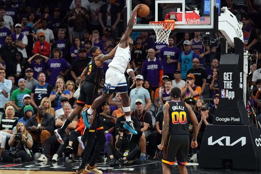 Anthony Edwards' huge 2nd half helps Wolves sweep Suns