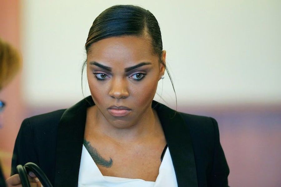 Aaron Hernandez's Fiancée May Get Immunity To Testify Against Him