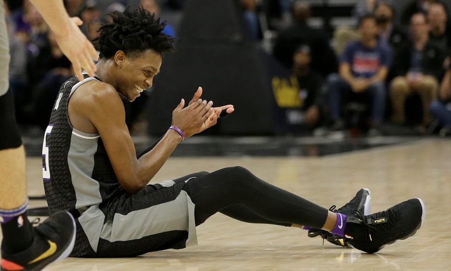 The Kings Are Terrible, But De'Aaron Fox Is Great At Hitting Buzzer-Beaters