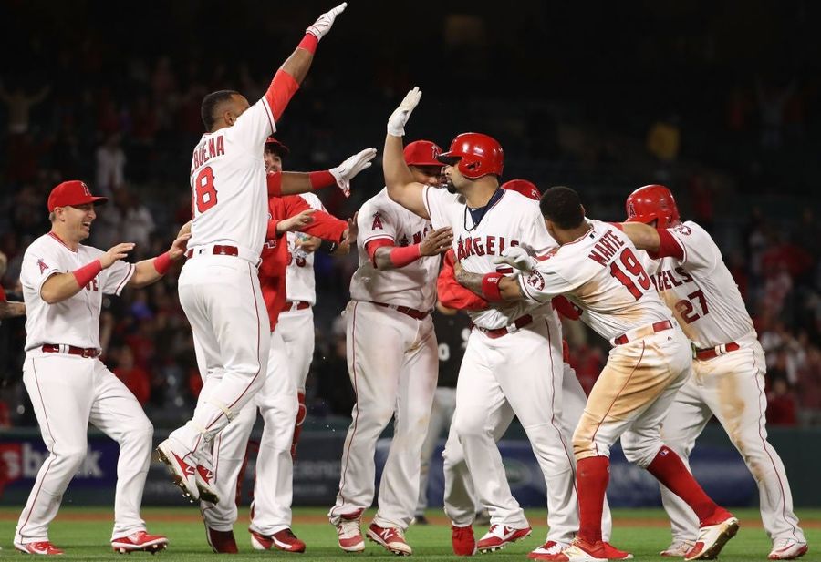 White Sox Lose Game In 11th Inning On Albert Pujols Single