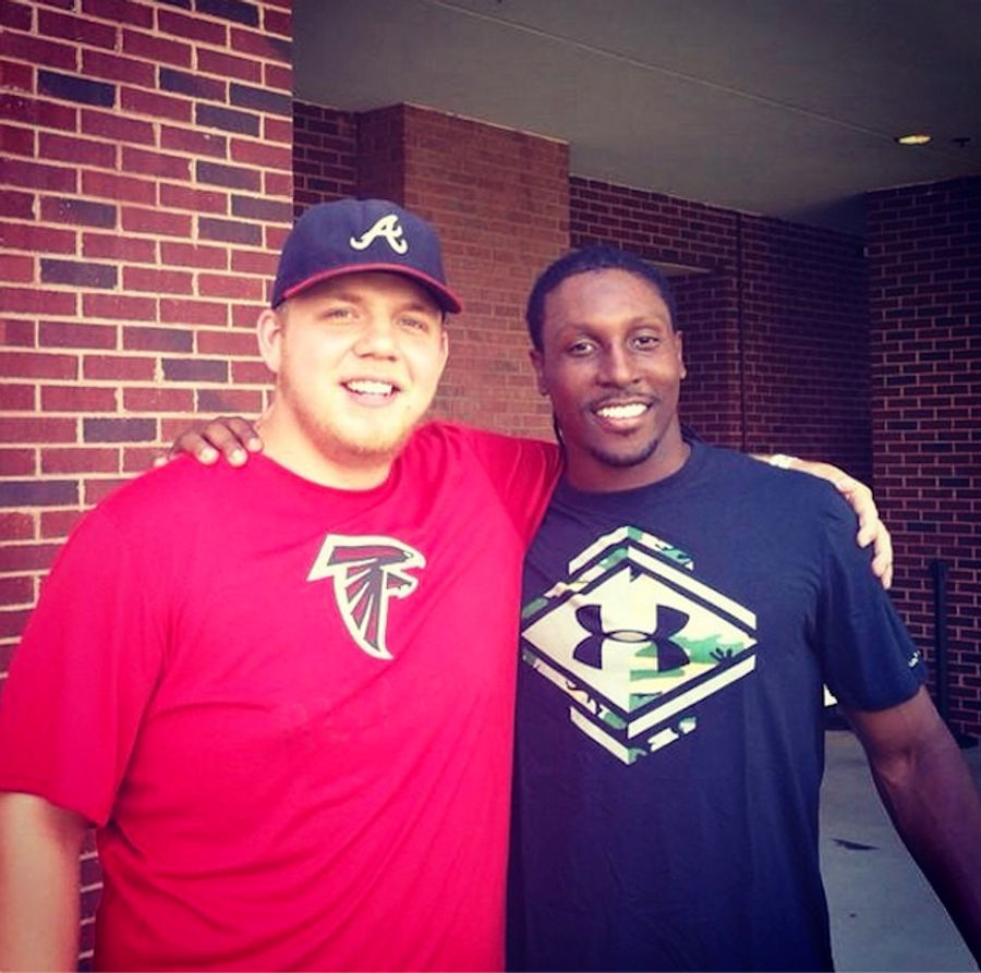 Roddy White Finally Made Good On That Twitter Bet