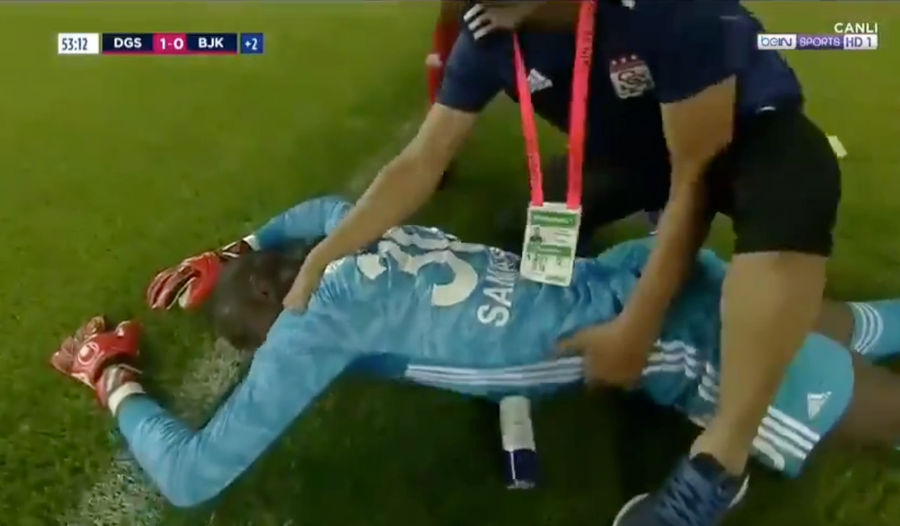 Turkish League Goalkeeper Collapses After Rough Collision With Beşiktaş' Tyler Boyd
