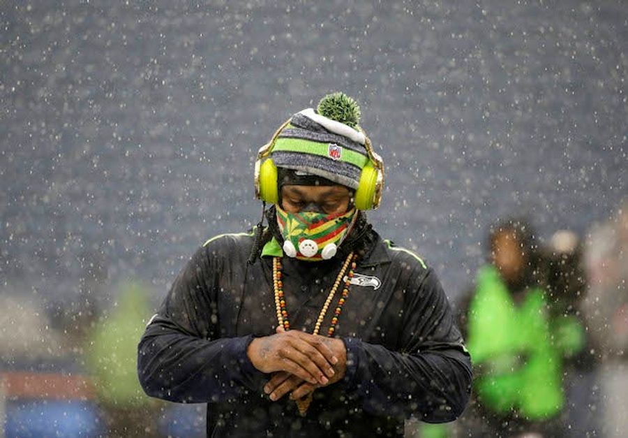 Report: NFL Threatened To Toss Marshawn Lynch If He Wore Gold Cleats