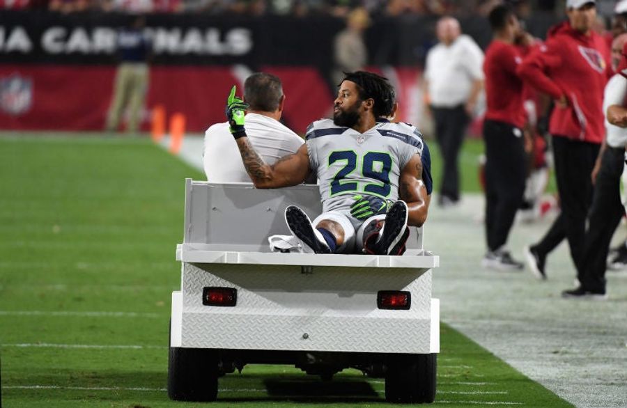 Earl Thomas Says He Doesn&#39;t Regret Flipping The Bird At Pete Carroll