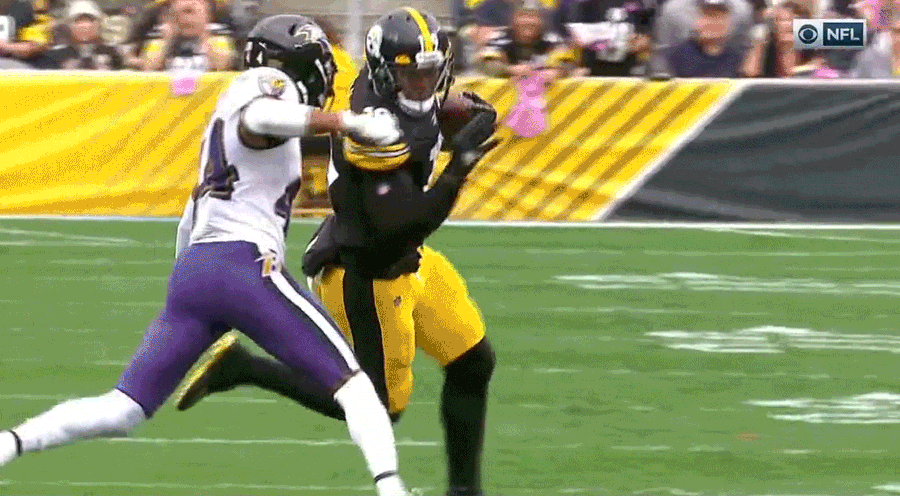 Marlon Humphrey's Fist Helps Ravens Escape Pittsburgh With A Win