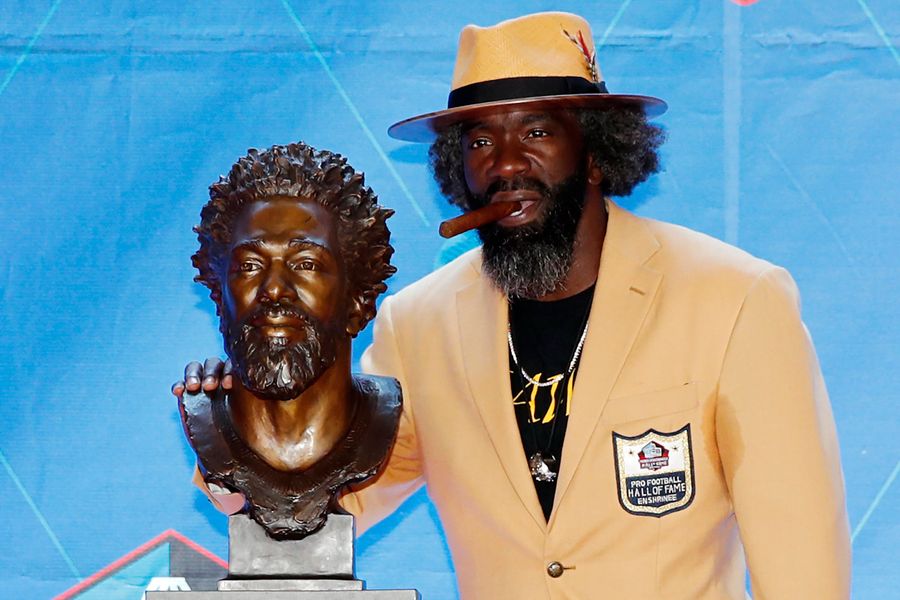 Ed Reed&#39;s Pro Football Hall Of Fame Bust Deserves Its Own Hall Of Fame
