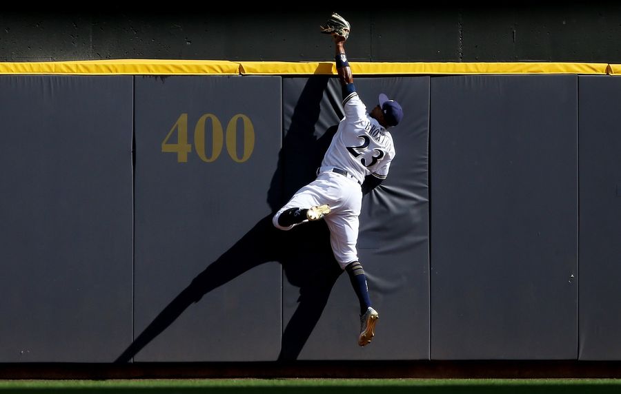 Keon Broxton Saved The Game With This Catch