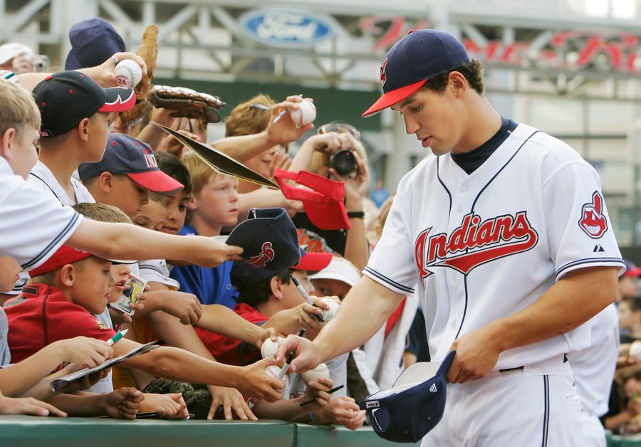 Why the hell is Grady Sizemore trending on Twitter in 2021, and what does it have to do with Bo Jackson?