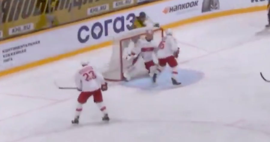 Lacrosse-style goals are officially a thing, even in the KHL: SEE IT!