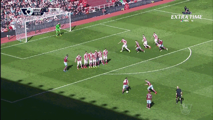Aaron Cresswell Puts West Ham Up With Top-Class Free Kick