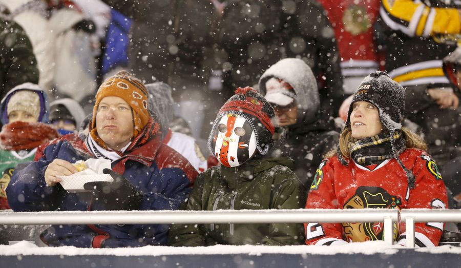 Penguins-Blackhawks Made For Lovely, Snow-Filled Photos