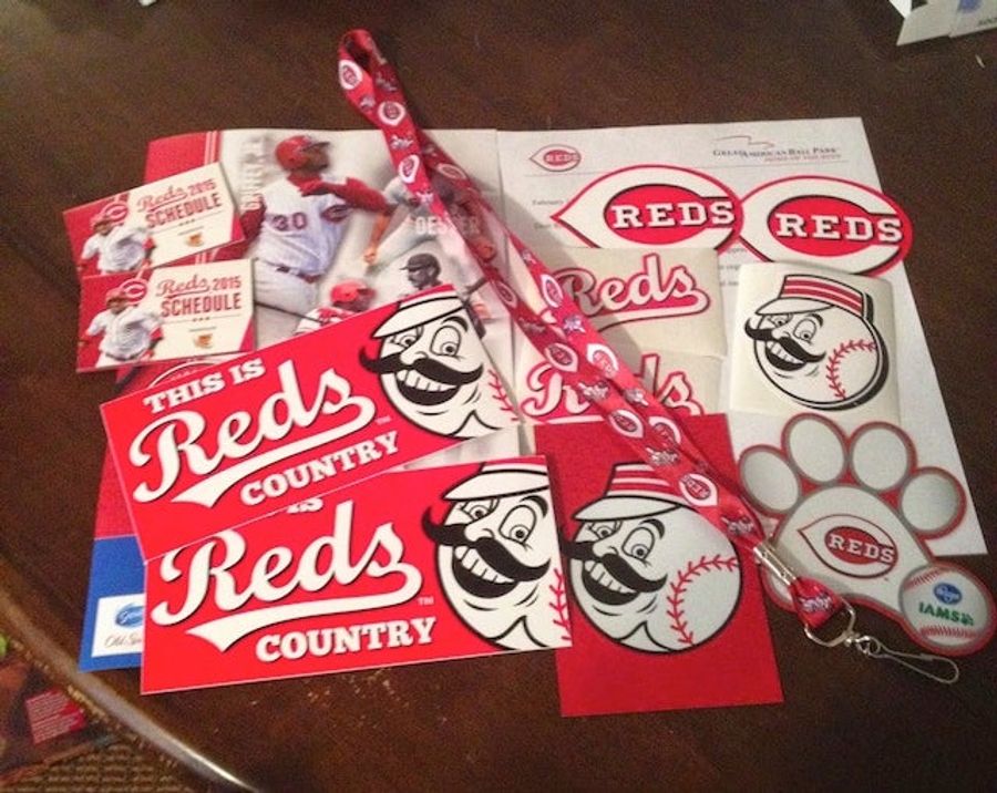 Greedy Dad Wants Free Stuff From MLB Teams Just Because He Has A Baby