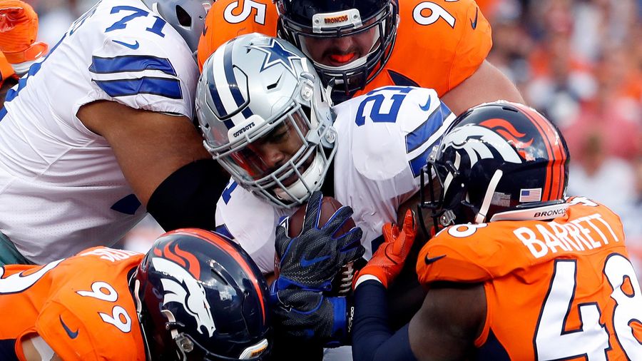 Ezekiel Elliott Quit On A Play And Some People Are Aghast